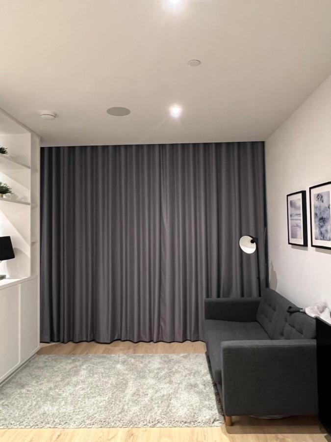 London Luxxe Suites & Apartments - London Heathrow Airport, Terminal 1 2 3 4 5 Hillingdon kerület Kültér fotó